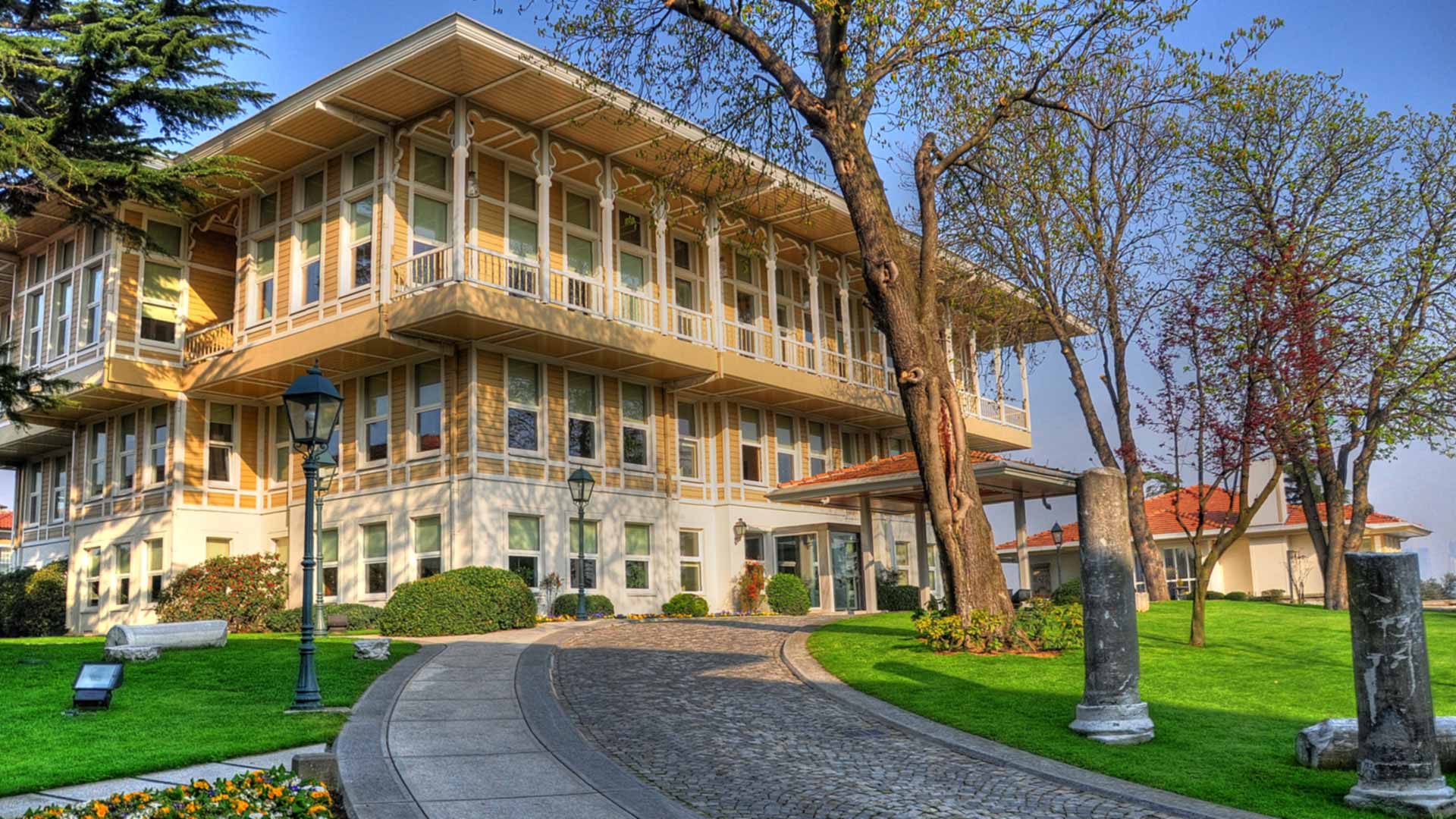 koc holding as headquarters at nakkastepe vkv